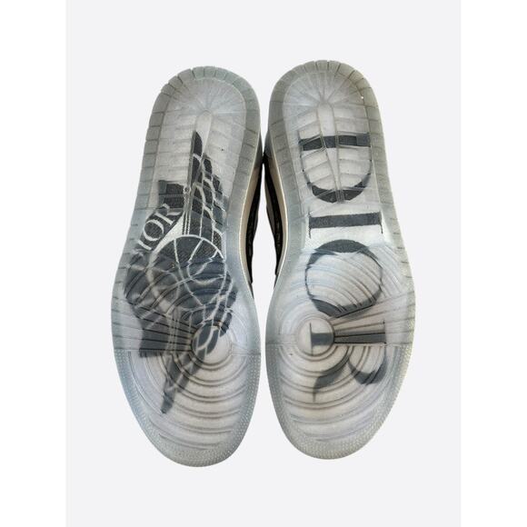 Dior Air Jordan Grey & White Oblique Low Top Sneakers - Picture 7 of 8